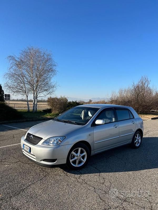 Usata 2003 Toyota Corolla | 7350 € - Immagine 1/4