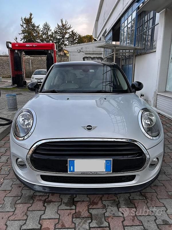Usata Mini Cooper D Hype 116 CV (85 kW) 2018 Grigio Utilitaria