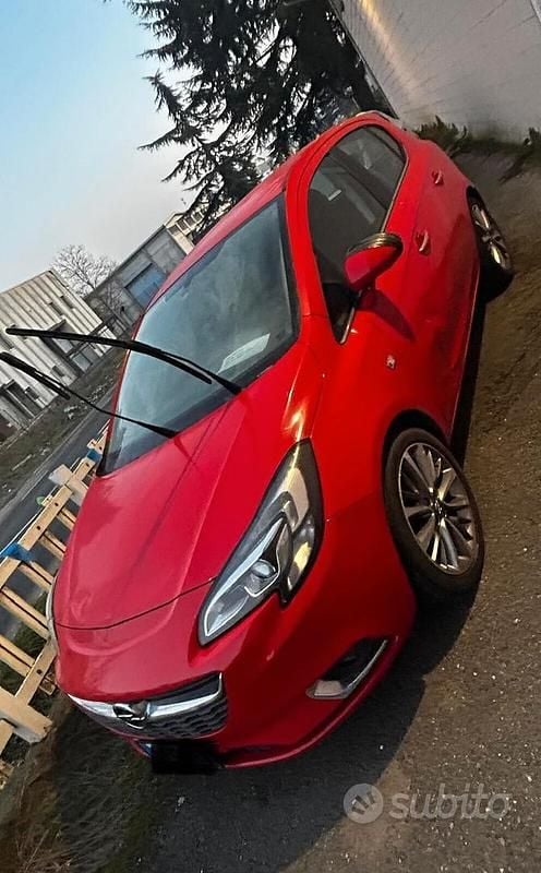 Usata Opel Corsa Edition 95 CV (69 kW) 2015 Utilitaria