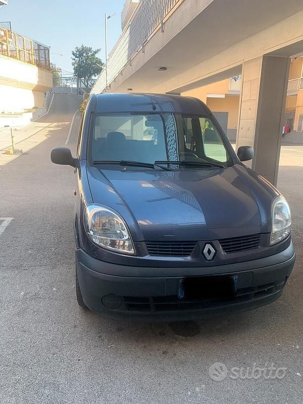 Usata Renault Kangoo 75 CV (55 kW) 2003 Blu Monovolume