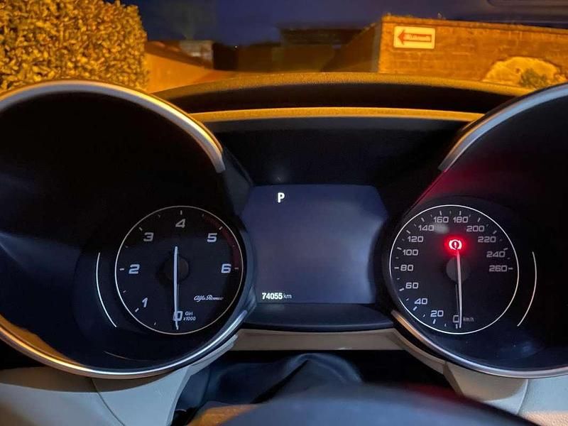 Usata Alfa Romeo Giulia Veloce 211 CV (155 kW) 2017 Berlina