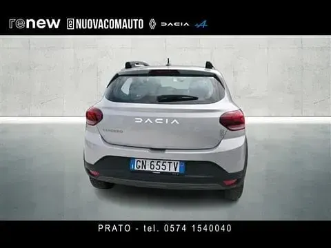Usata Dacia Sandero Expression 100 CV (73 kW) 2023 Grigio chiaro Utilitaria