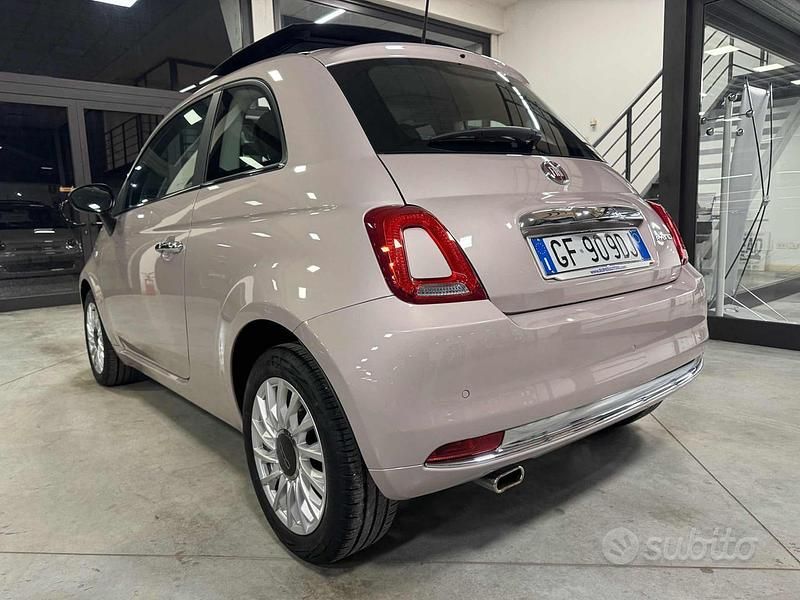 Usata Fiat 500 Dolcevita 70 CV (51 kW) 2021 Rosa Utilitaria