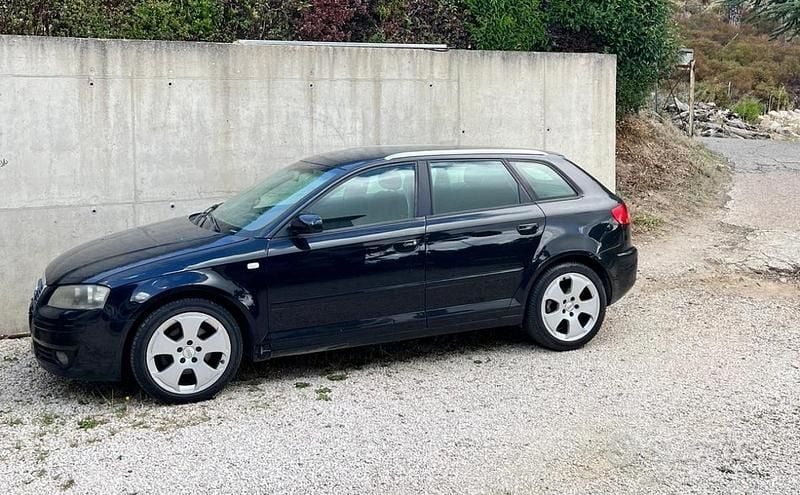 Usata 2004 Audi A3 Tre volumi | 1300 € (Super prezzo) - Immagine 1/1