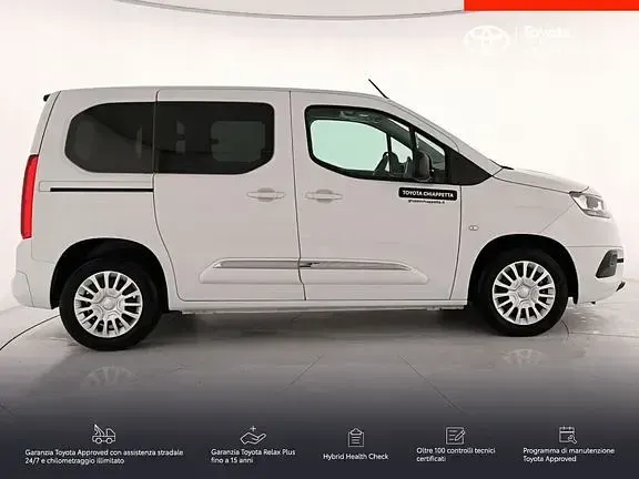 Usata Toyota Proace Verso City 100 CV (73 kW) 2025 Bianco Station wagon