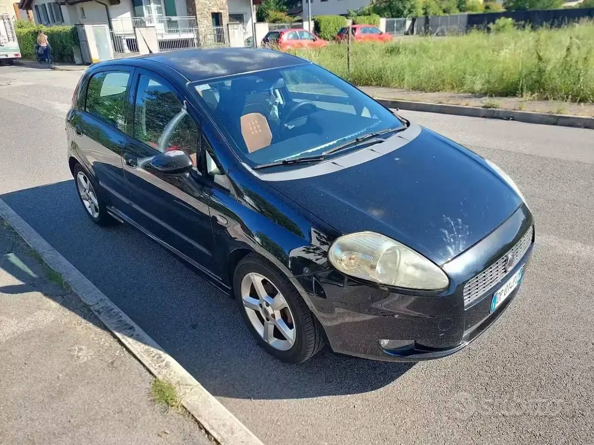 Usata Fiat Punto 95 CV (69 kW) 2008 Nero Utilitaria