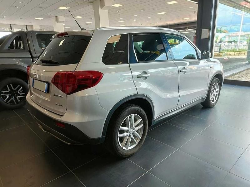 Usata Suzuki Vitara Cool 111 CV (81 kW) 2019 Grigio SUV