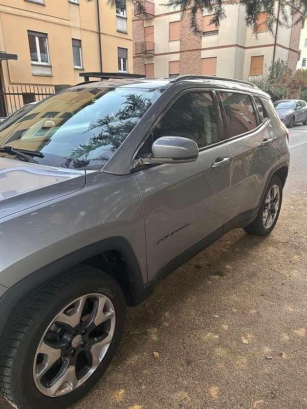 Usata Jeep Compass Limited 120 CV (88 kW) 2018 Grigio SUV