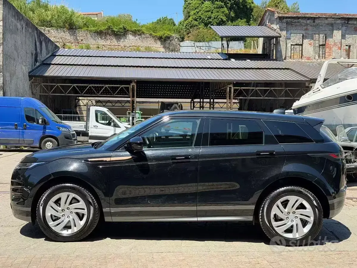 Usata Land Rover Range Rover evoque R-Dynamic 163 CV (119 kW) 2023 Nero SUV