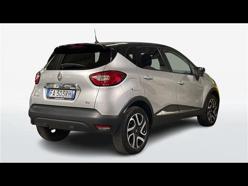 Usata Renault Captur Zen 90 CV (66 kW) 2015 Grigio chiaro SUV