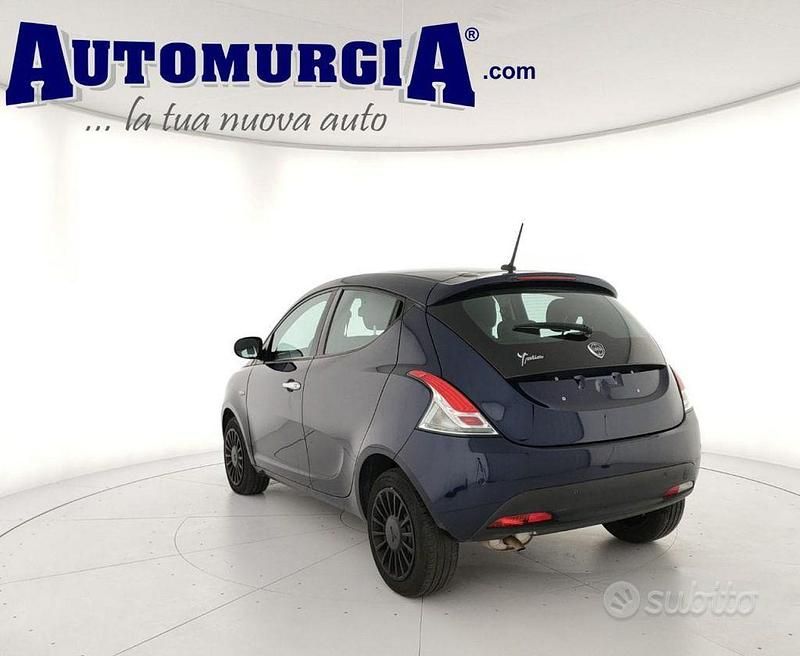 Usata Lancia Ypsilon Silver 69 CV (50 kW) 2021 Blu Utilitaria