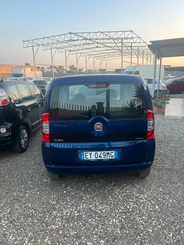 Usata Fiat Qubo Dynamic 75 CV (55 kW) 2015 Blu Monovolume