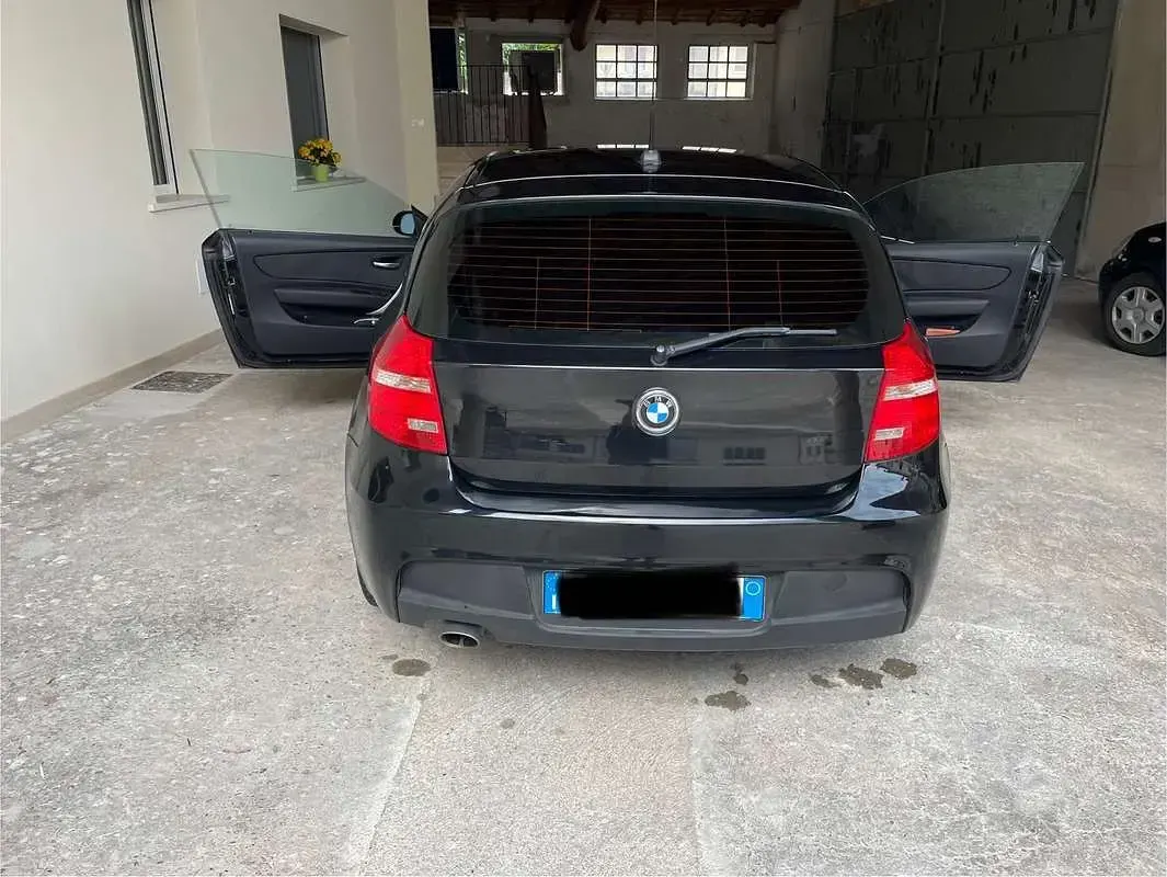 Usata BMW 118 M Sport 143 CV (105 kW) 2009 Nero Utilitaria
