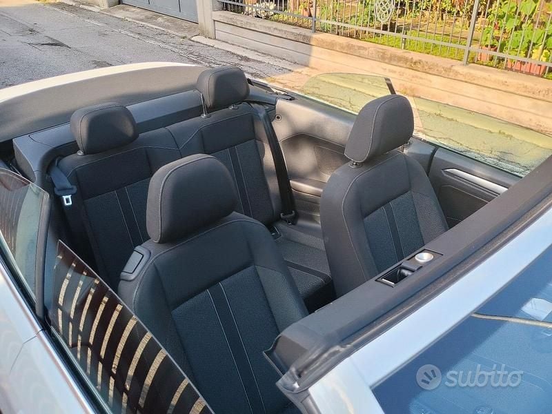 Usata VW T-Roc Cabriolet 110 CV (80 kW) 2022 Bianco Cabrio
