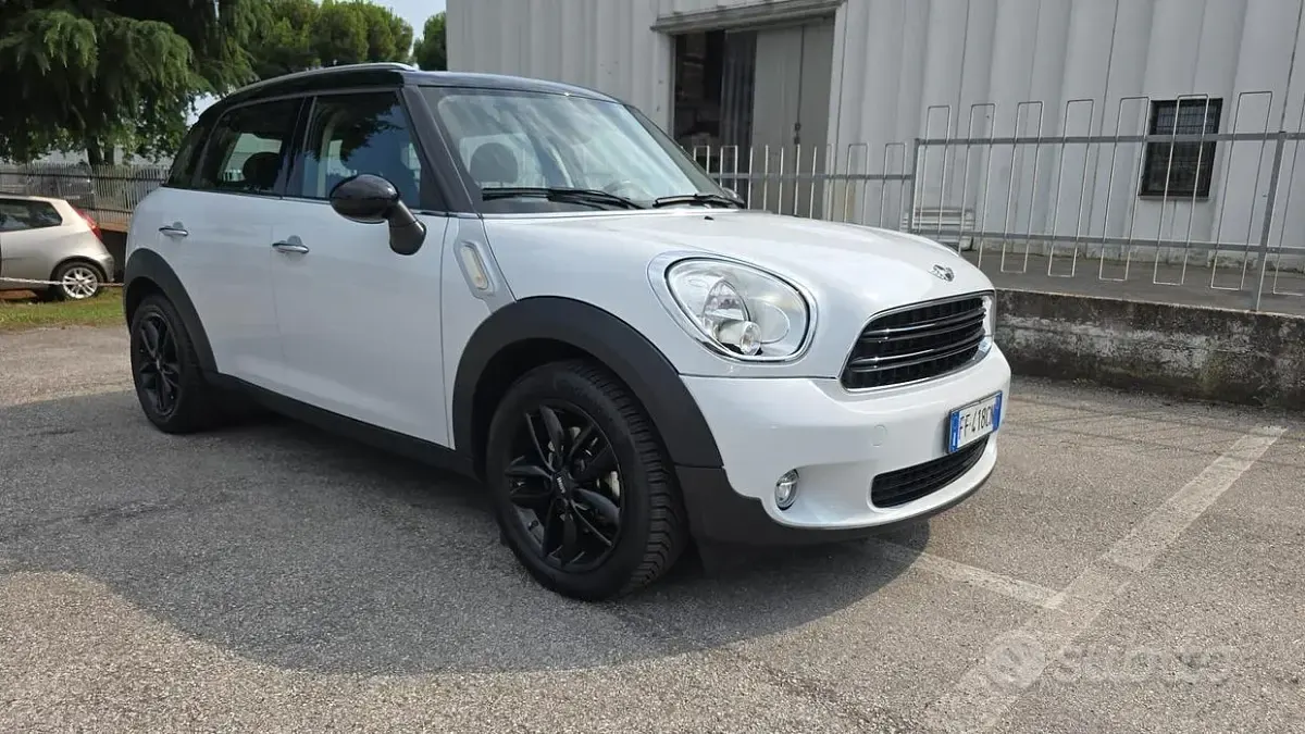 Usata Mini Cooper D Countryman 90 CV (66 kW) 2016 Bianco SUV