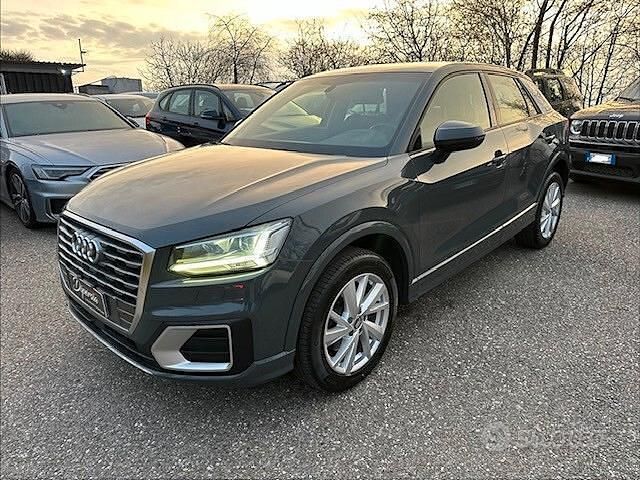 Usata Audi Q2 Sport 116 CV (85 kW) 2017 Grigio SUV
