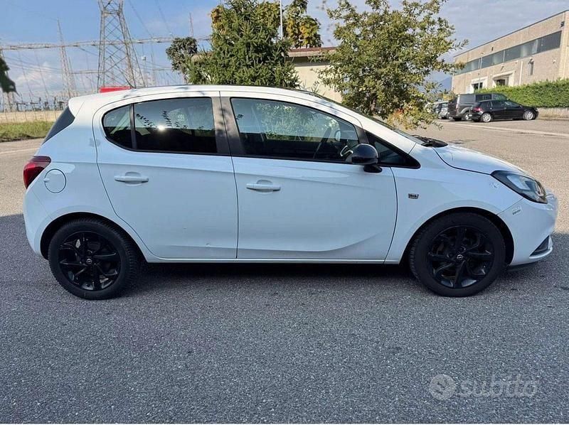 Usata Opel Corsa 90 CV (66 kW) 2015 Bianco Berlina