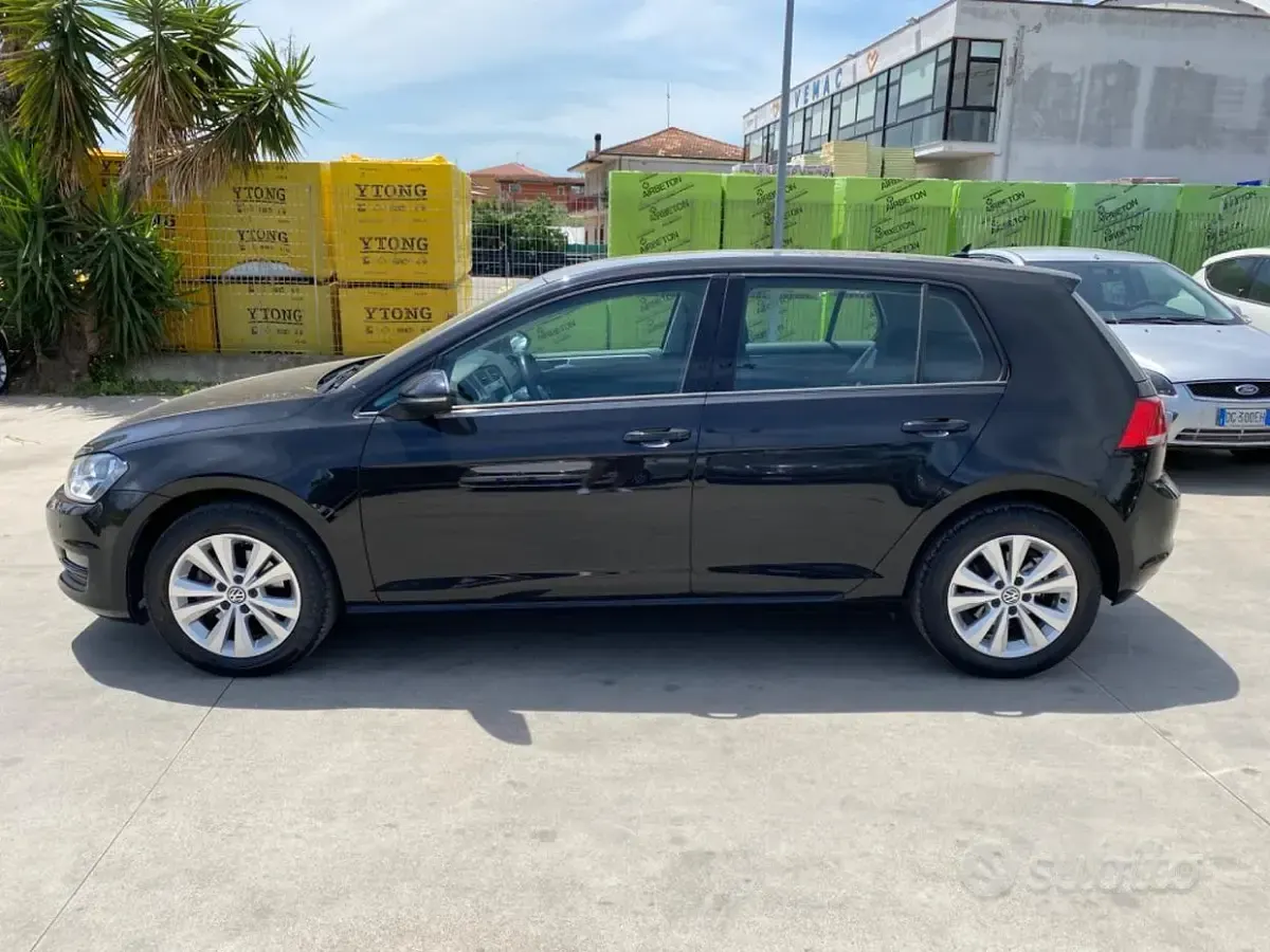 Usata VW Golf VII Comfortline 110 CV (80 kW) 2017 Nero Berlina