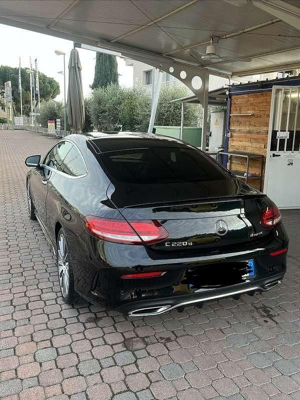 Usata Mercedes C220 Premium Plus 194 CV (142 kW) 2022 Nero Coupé