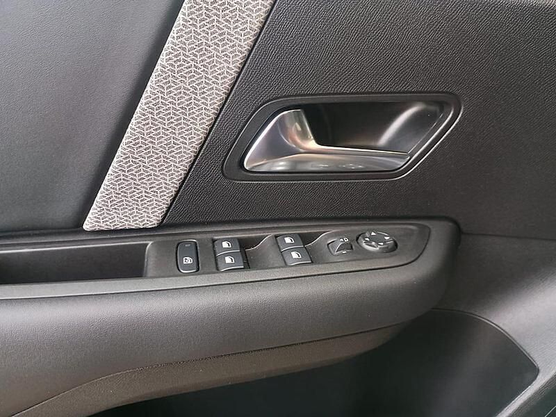 Usata Citroën C4 130 CV (95 kW) 2024 Blu SUV