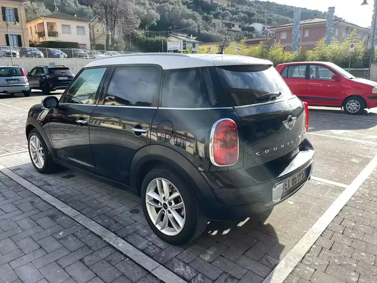Usata Mini Countryman 111 CV (81 kW) 2013 Nero SUV