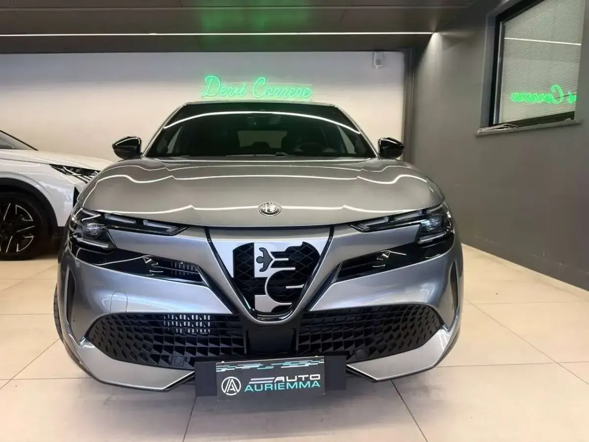 Nuova Alfa Romeo GT Junior 136 CV (100 kW) 2025 Grigio arese Berlina
