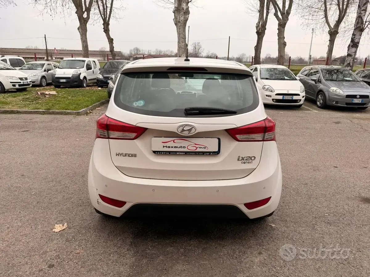 Usata Hyundai ix20 Classic 88 CV (64 kW) 2016 Bianco Utilitaria