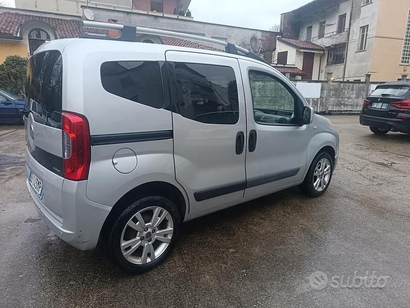 Usata Fiat Qubo Trekking 75 CV (55 kW) 2010 Grigio Monovolume
