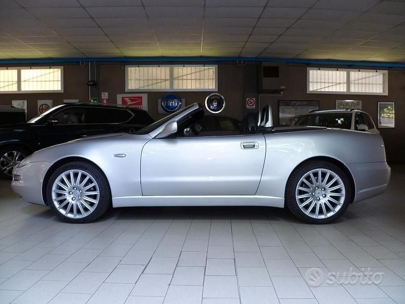 Usata Maserati Spyder GT 390 CV (286 kW) 2004 Argento Cabrio
