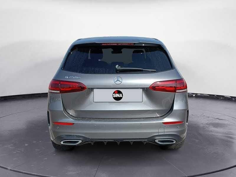 Usata Mercedes E250 218 CV (160 kW) 2020 Grigio Monovolume