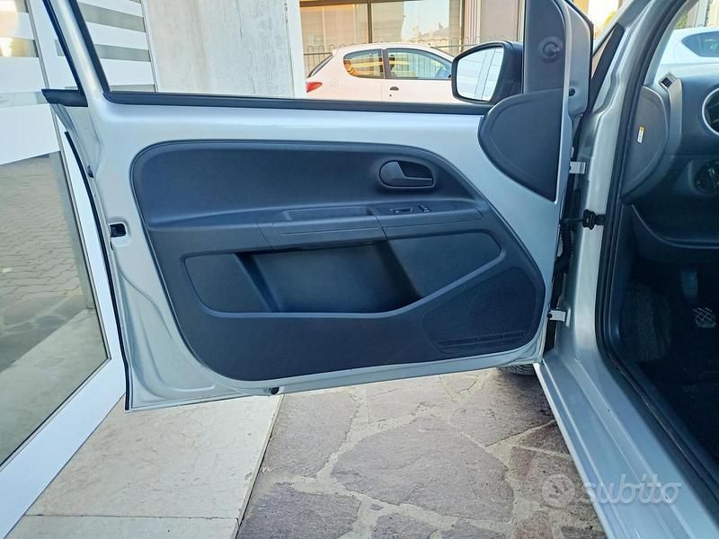 Usata VW up! take up! 75 CV (55 kW) 2012 Grigio Utilitaria