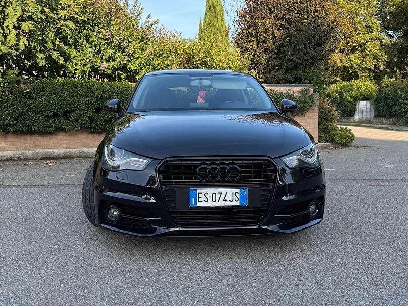 Nero Usata 2013 Audi A1 Attraction Tre volumi | 10.000 € (Buon prezzo) - Immagine 1/4