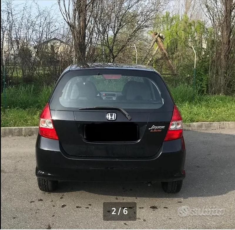 Usata Honda Jazz S 77 CV (56 kW) 2005 Nero Utilitaria