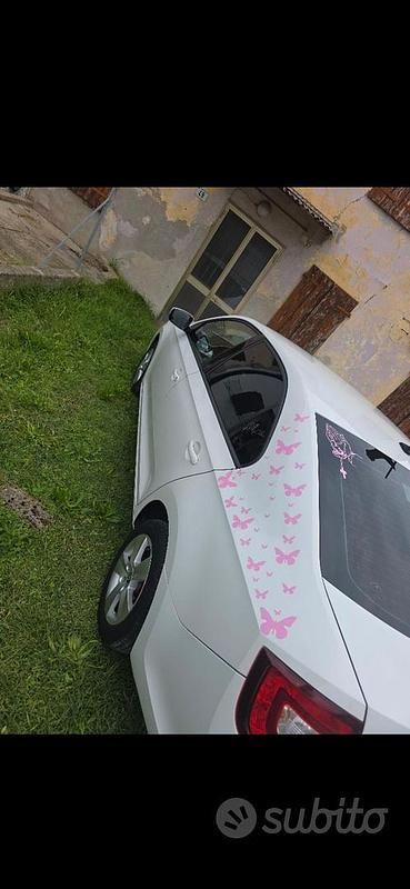 Usata Skoda Rapid 110 CV (80 kW) 2019 Bianco Berlina