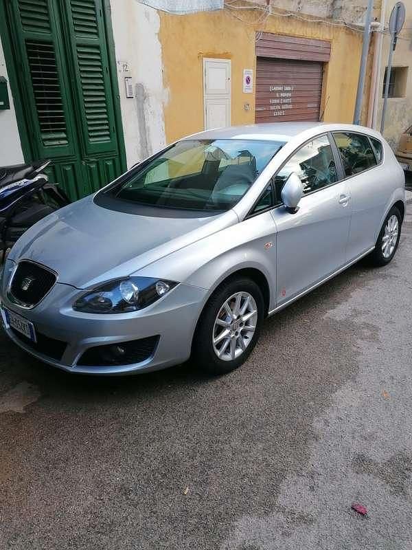 Usata Seat Leon Copa 105 CV (77 kW) 2011 Berlina