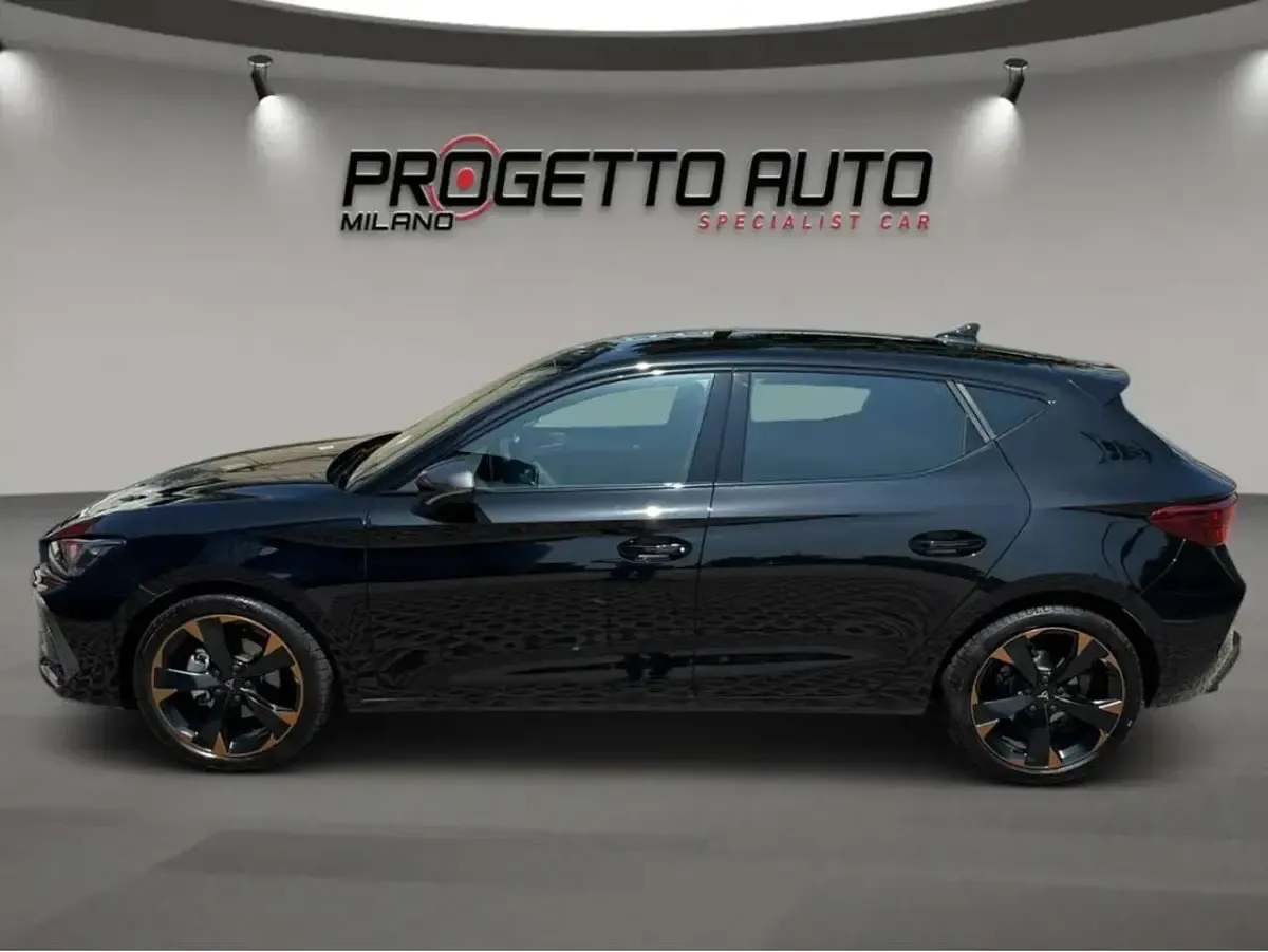 Usata Cupra Leon 150 CV (110 kW) 2025 Nero Berlina