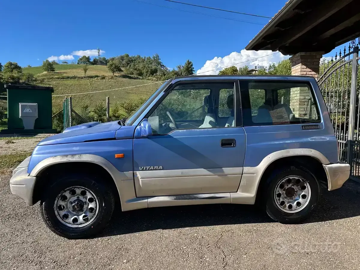 Usata Suzuki Vitara 75 CV (55 kW) 1998 Blu Station wagon