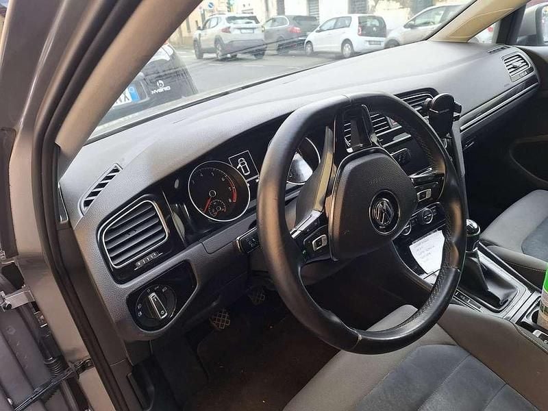 Usado VW Golf VII Highline 140 CV (102 kW) 2013 Plateado Berlina