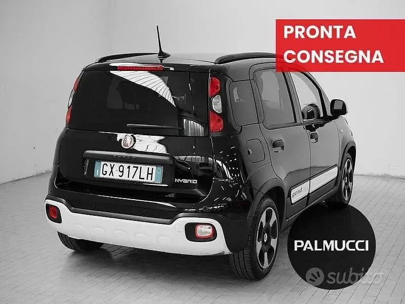 Usata Fiat Panda Cross 70 CV (51 kW) 2025 Nero Utilitaria