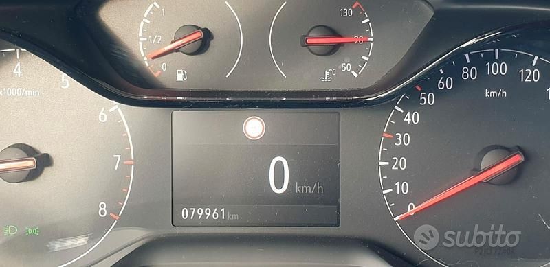 Usata Opel Corsa 75 CV (55 kW) 2021 Rosso Berlina