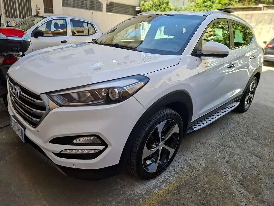 Usata Hyundai Tucson Xpossible 116 CV (85 kW) 2016 Bianco SUV