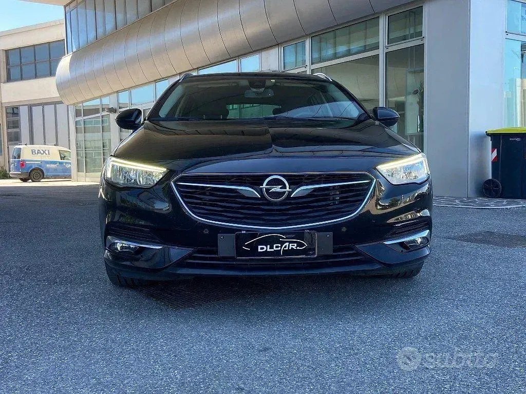 Usata Opel Insignia Innovation 170 CV (125 kW) 2020 Nero Station wagon
