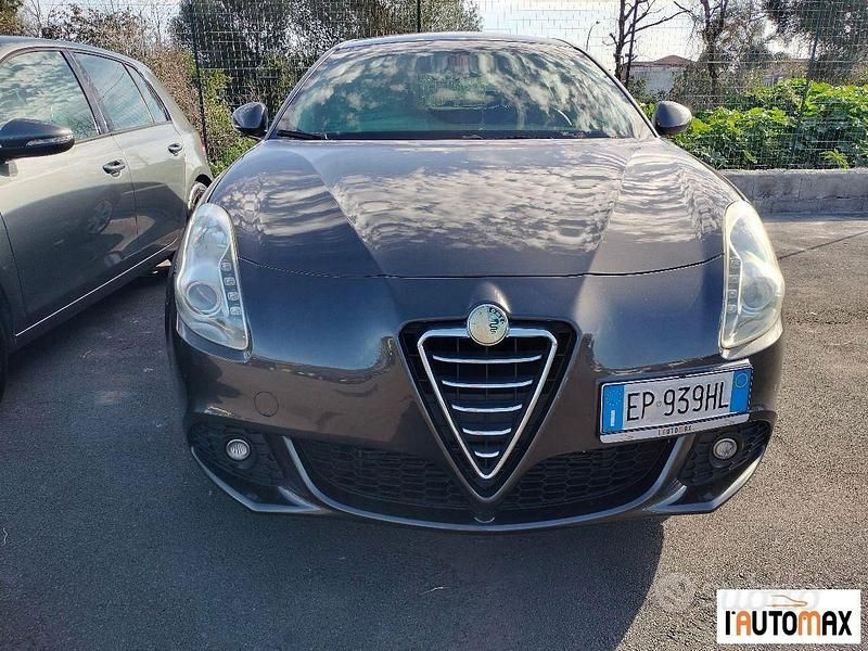 Usata Alfa Romeo Giulietta Progression 140 CV (102 kW) 2013 Grigio Utilitaria