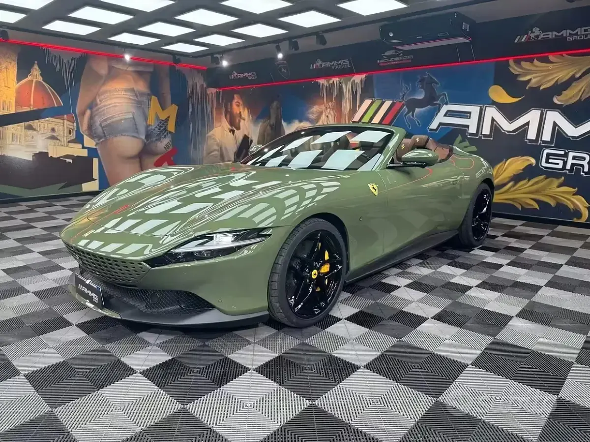 Usata Ferrari Roma 620 CV (456 kW) 2025 Cabrio