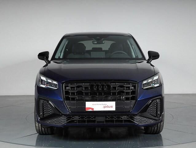 Nuova Audi Q2 Ambiente 150 CV (110 kW) 2025 Blu navarra metallizzato SUV