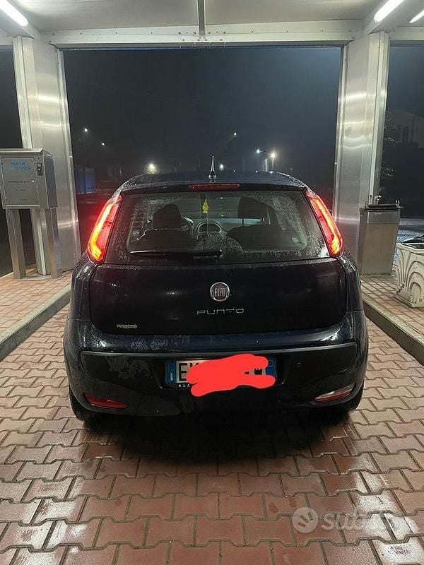 Usata Fiat Punto S 2011 Blu Berlina