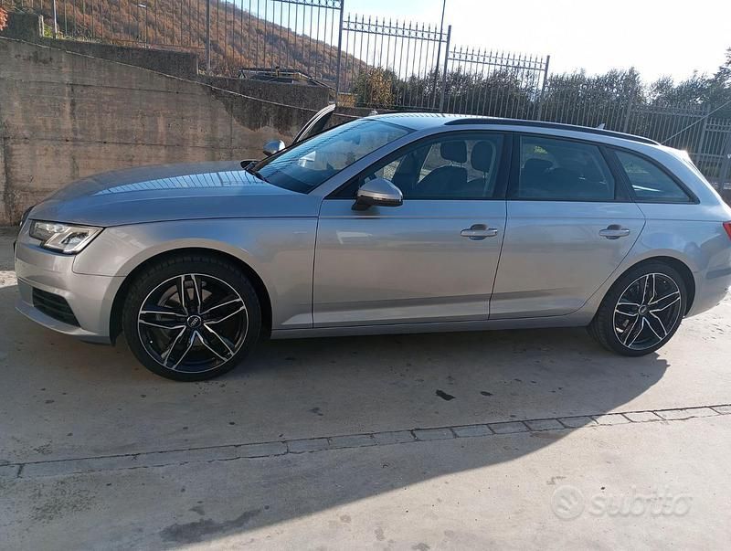 Usata Audi A4 150 CV (110 kW) 2016 Grigio Utilitaria