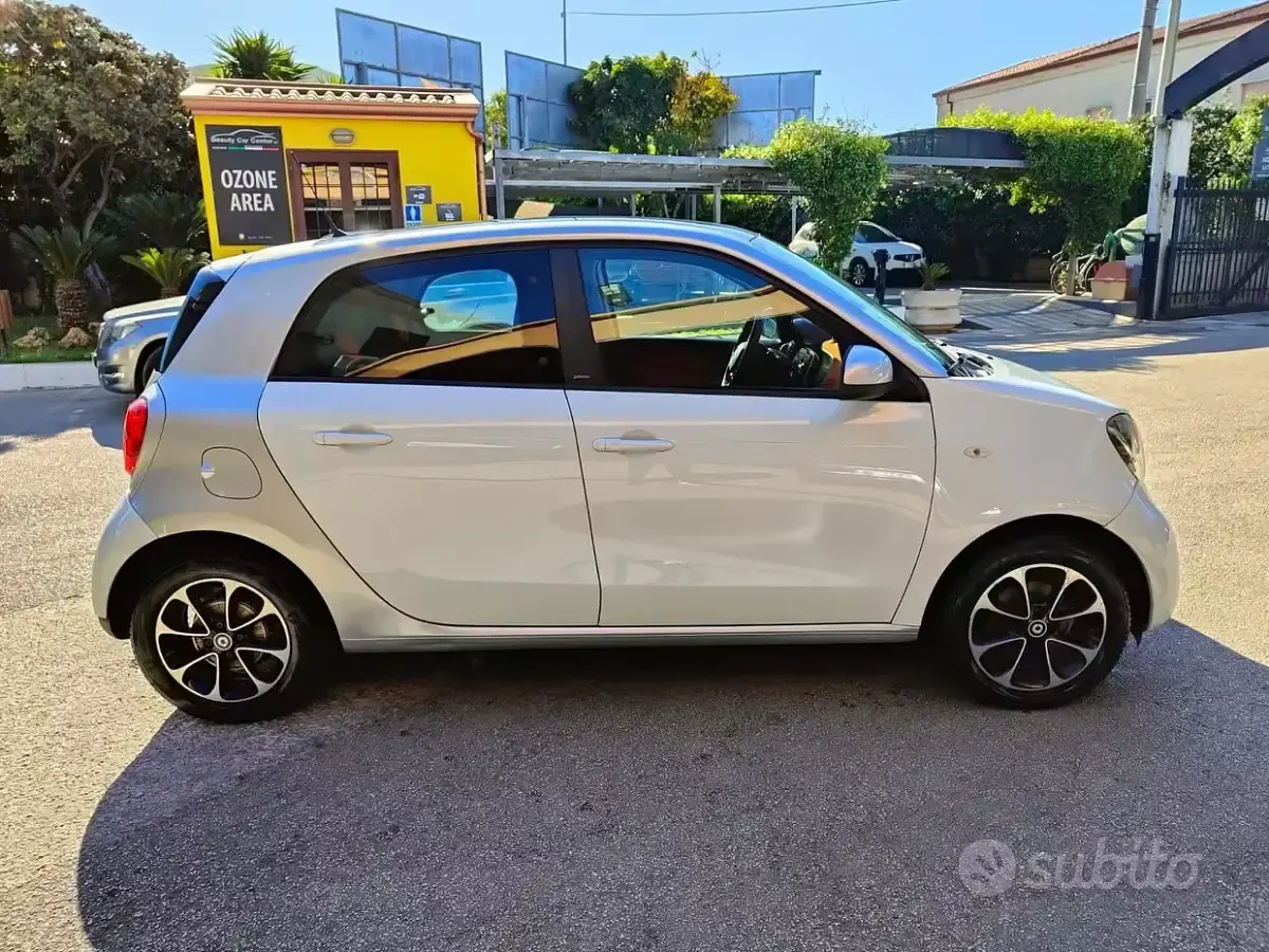 Occasion Smart ForFour Passion 71 ch (52 kW) 2015 Blanc Citadine