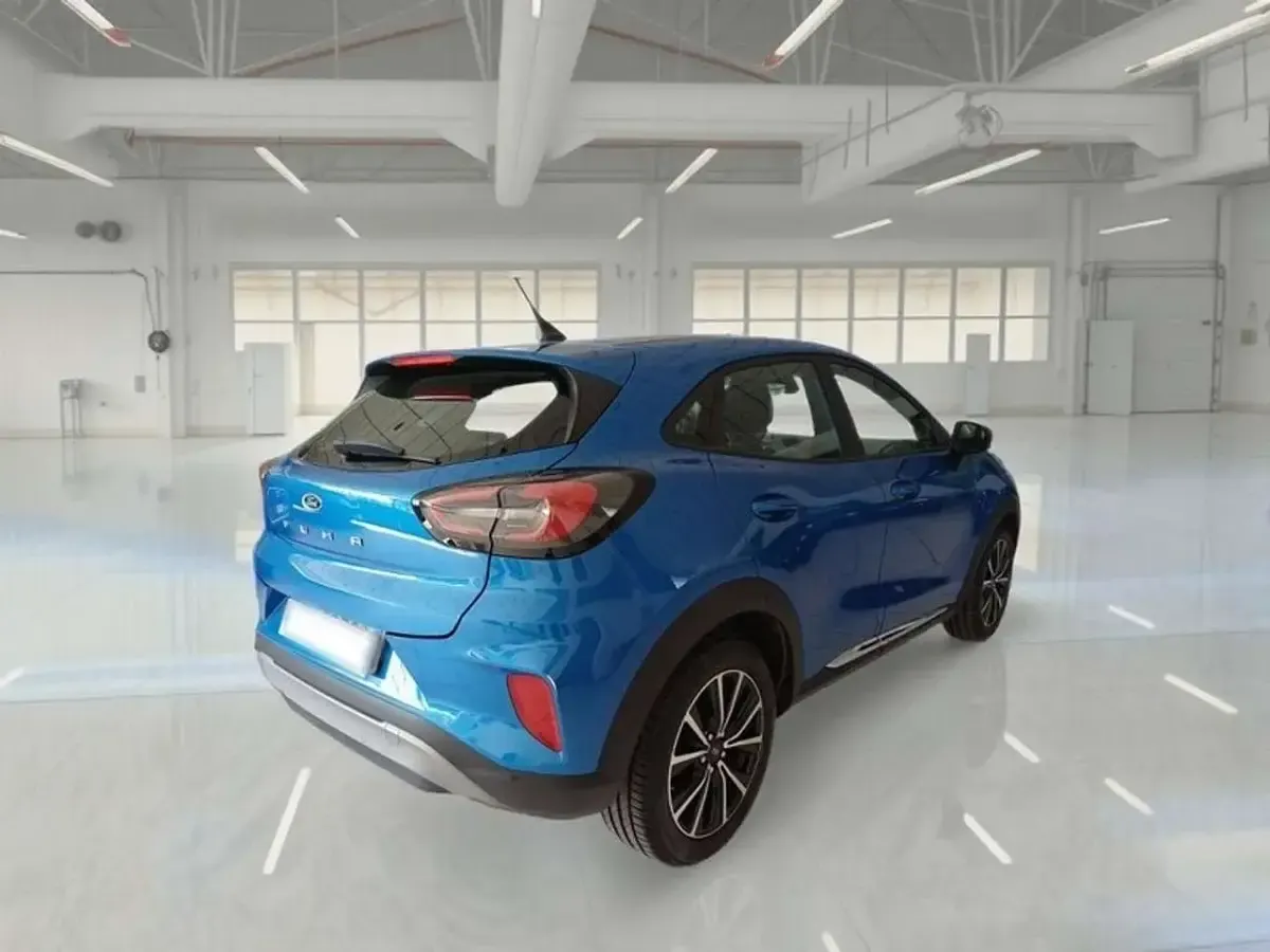 Usata Ford Puma Titanium 120 CV (88 kW) 2021 Blu SUV