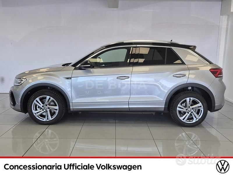 Usata VW T-Roc R-line 150 CV (110 kW) 2024 Grigio SUV